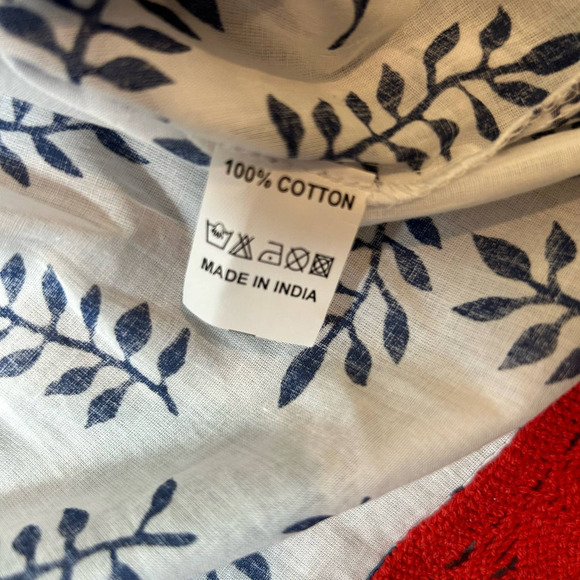 White Waves‎ Top Women Small Medium Oversized Lace Trim Split V Neck Tie Up NEW - Picture 9 of 9